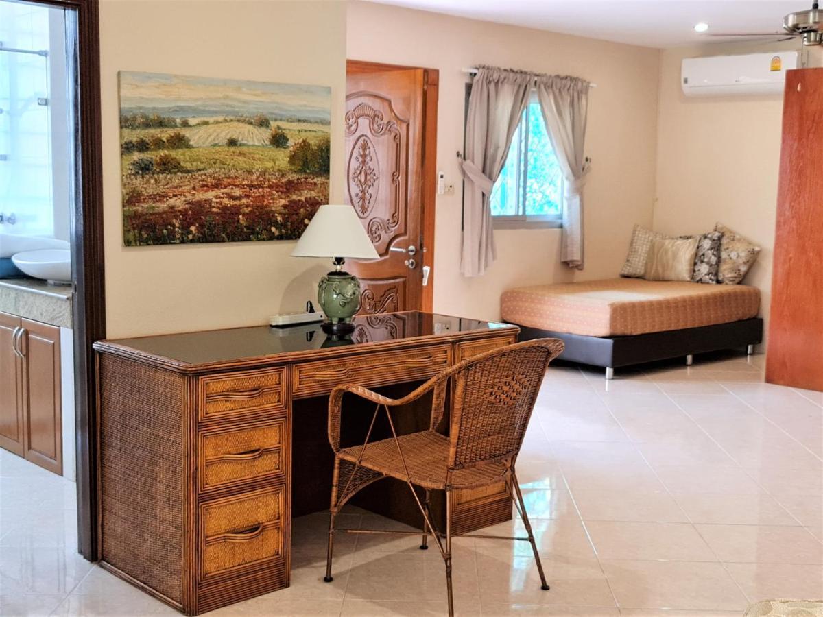 Butterfly Garden Boutique Residences By Frasier, A Lifestyle Destination Apt And Villas 1 To 3 Bedroom Units, 2 Full Bathrooms, Rain Shower, Spa Bath, Complete Kitchen, Staff 24-7,Fast Fiber Optic Wifi, 55" Smart Tv'S, Free Bbq, Pattaya Εξωτερικό φωτογραφία