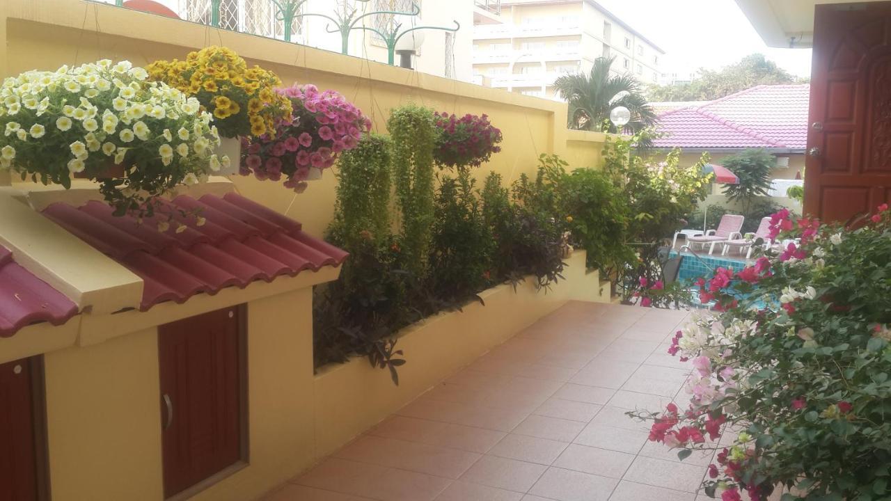Butterfly Garden Boutique Residences By Frasier, A Lifestyle Destination Apt And Villas 1 To 3 Bedroom Units, 2 Full Bathrooms, Rain Shower, Spa Bath, Complete Kitchen, Staff 24-7,Fast Fiber Optic Wifi, 55" Smart Tv'S, Free Bbq, Pattaya Εξωτερικό φωτογραφία